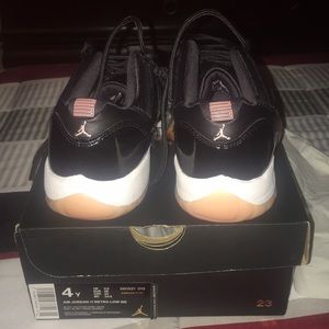 AIR JORDAN 11 RETRO LOW GG